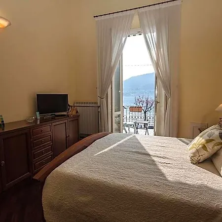 Hotel Tremezzo Bella Vista By Lovecomo 3*